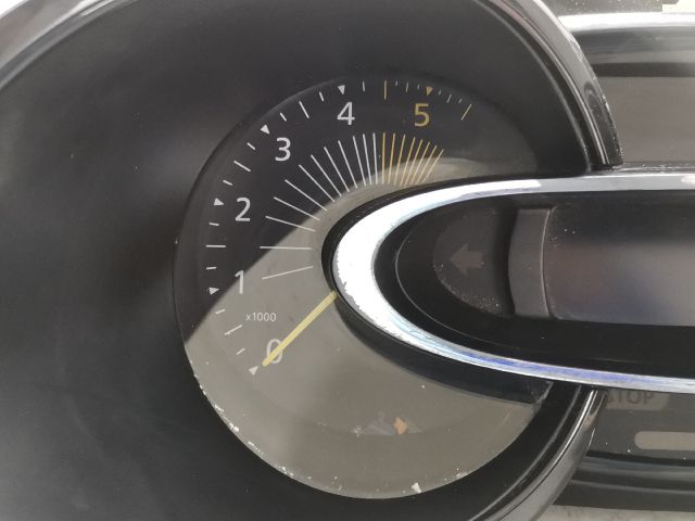 bontott RENAULT CLIO IV Kilométeróra