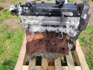 bontott RENAULT CLIO IV Motor (Fűzött blokk hengerfejjel)