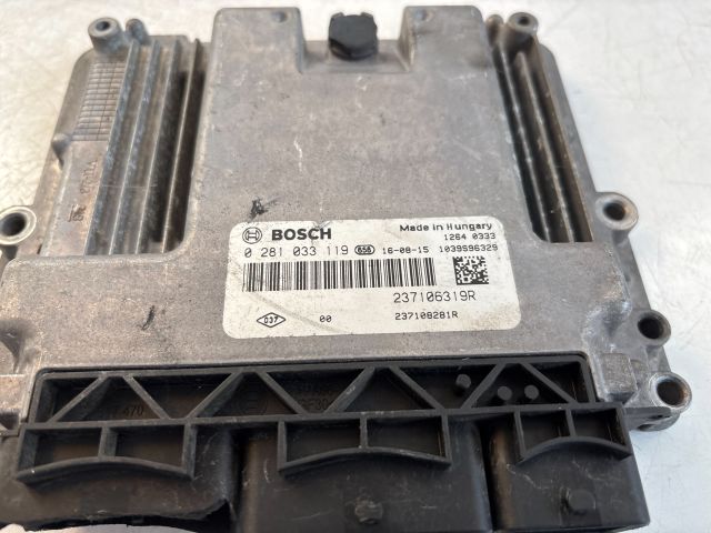 bontott RENAULT CLIO IV Motorvezérlő