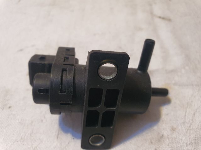 bontott RENAULT CLIO IV Turbó Vákum Szelep