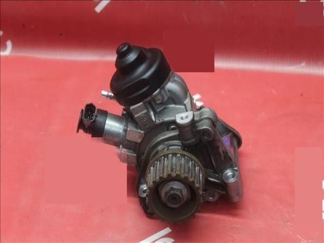 bontott RENAULT CLIO IV Adagoló