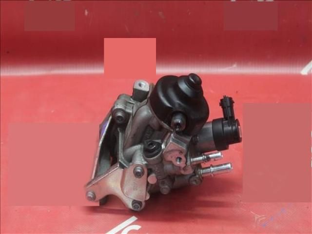 bontott RENAULT CLIO IV Adagoló