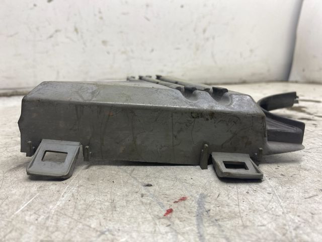 bontott RENAULT CLIO IV Alsó Vezérlés Burkolat