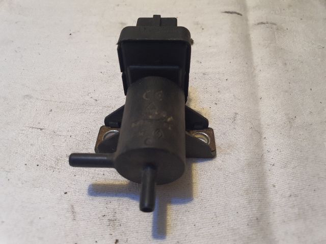 bontott RENAULT CLIO IV EGR / AGR Vákum Szelep