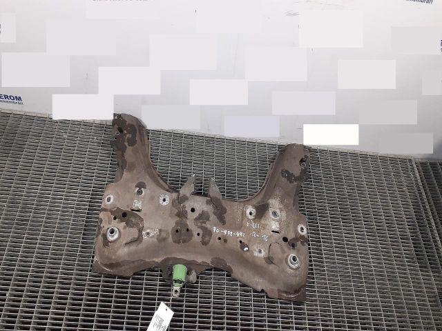 bontott RENAULT CLIO IV Első Bölcső