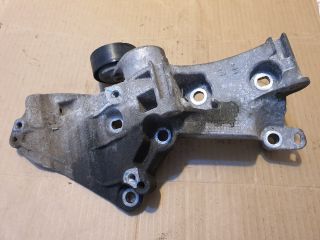 bontott RENAULT CLIO IV Generátor Tartó Bak