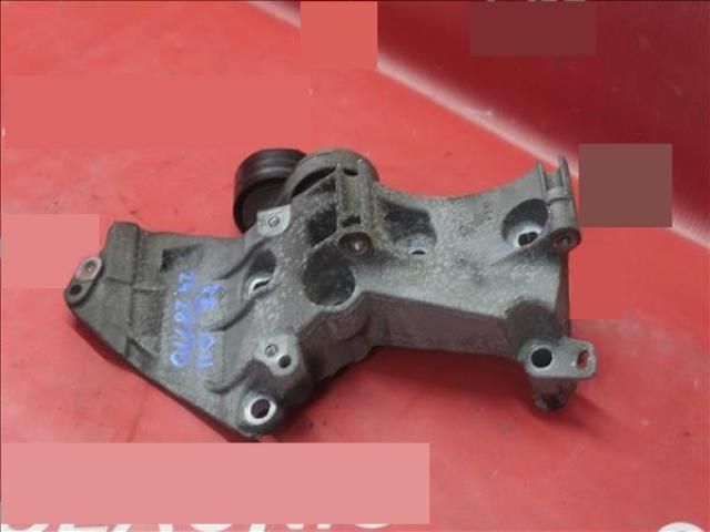 bontott RENAULT CLIO IV Generátor Tartó Bak