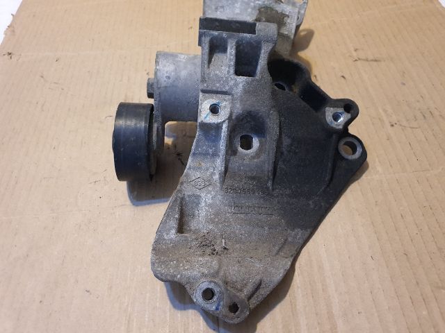 bontott RENAULT CLIO IV Generátor Tartó Bak