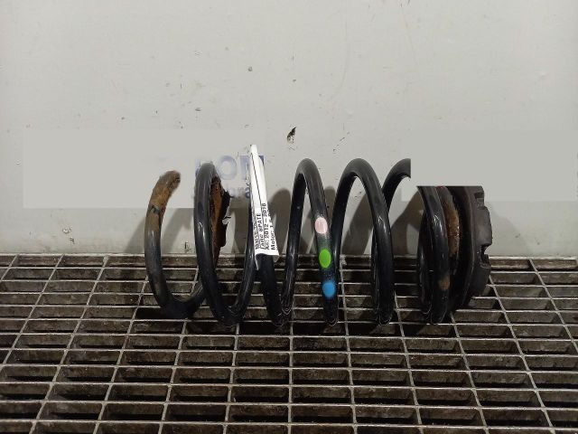 bontott RENAULT CLIO IV Hátsó Rugó