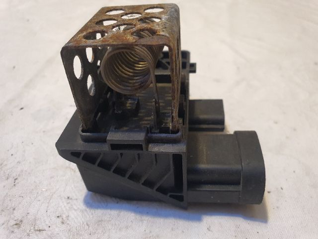 bontott RENAULT CLIO IV Hűtőventilátor Relé