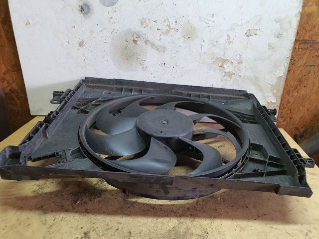 bontott RENAULT CLIO IV Hűtőventilátor
