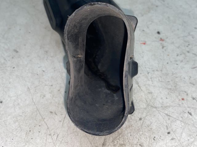 bontott RENAULT CLIO IV Légbeömlő Cső