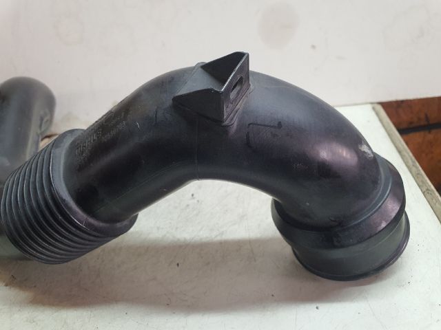 bontott RENAULT CLIO IV Légbeömlő Cső