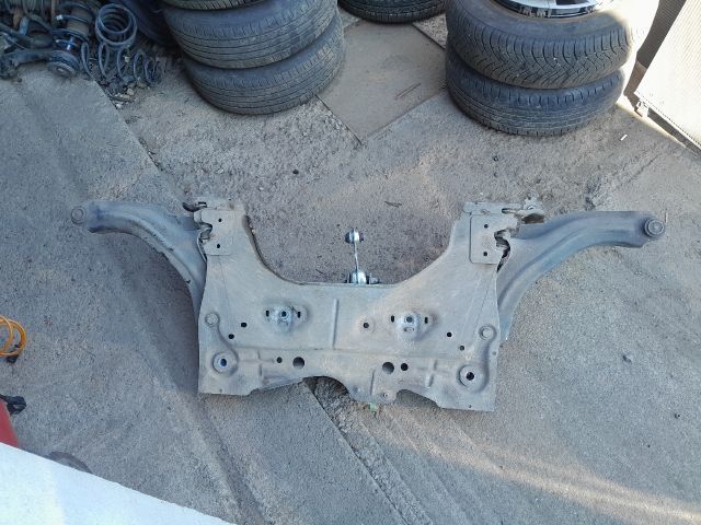 bontott RENAULT CLIO IV Motor Tartó Bak (Fém)