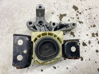 bontott RENAULT CLIO IV Motor Tartó Bak Jobb