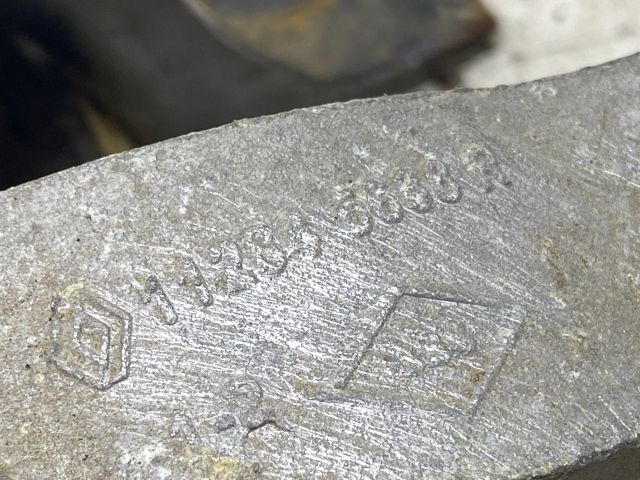 bontott RENAULT CLIO IV Motor Tartó Bak Jobb