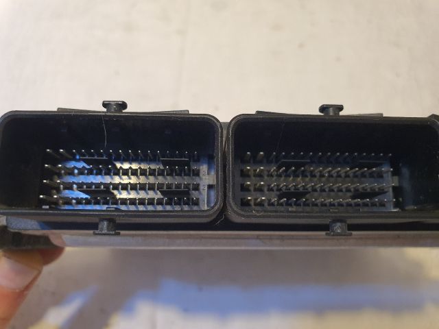 bontott RENAULT CLIO IV Motorvezérlő