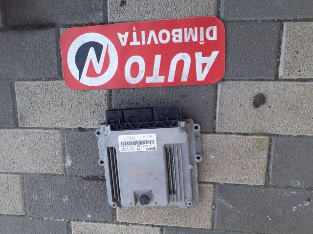 bontott RENAULT CLIO IV Motorvezérlő