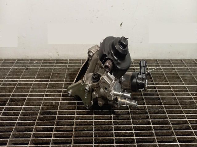 bontott RENAULT CLIO IV Nagynyomású Szivattyú