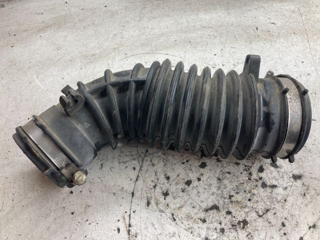 bontott RENAULT CLIO IV Szívó Cső