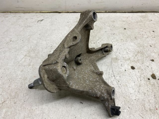 bontott RENAULT CLIO IV Váltó Tartó Bak (Pozíciófüggetlen)