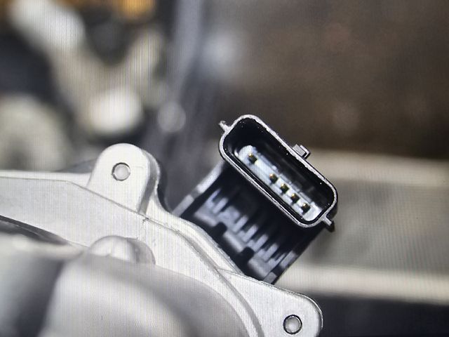 bontott RENAULT CLIO IV Fojtószelep (Elektromos)