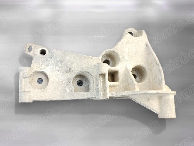 bontott RENAULT CLIO IV Generátor Tartó Bak