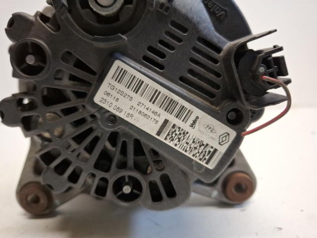bontott RENAULT CLIO IV Generátor