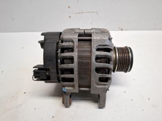 bontott RENAULT CLIO IV Generátor