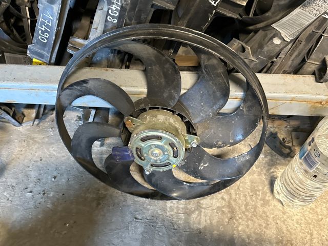 bontott RENAULT CLIO IV Hűtőventilátor