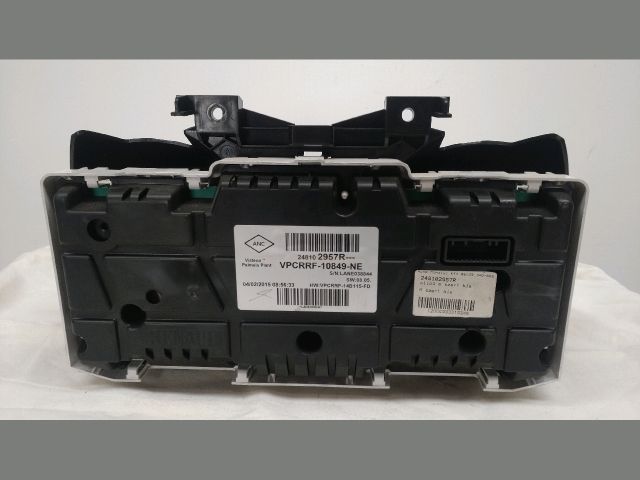 bontott RENAULT CLIO IV Kilométeróra