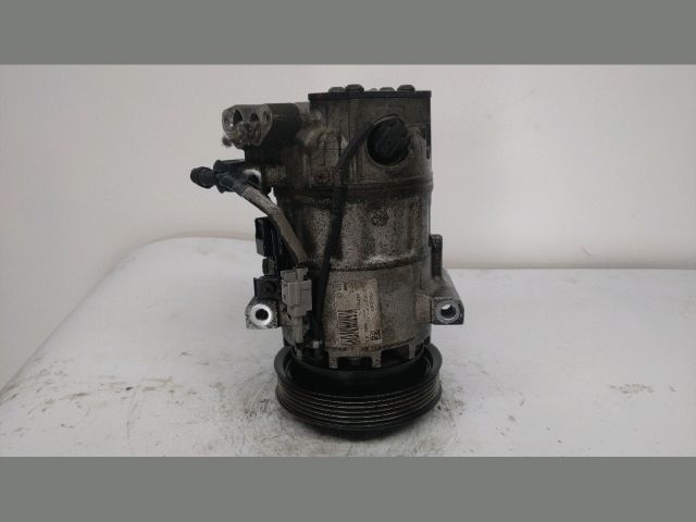 bontott RENAULT CLIO IV Klímakompresszor