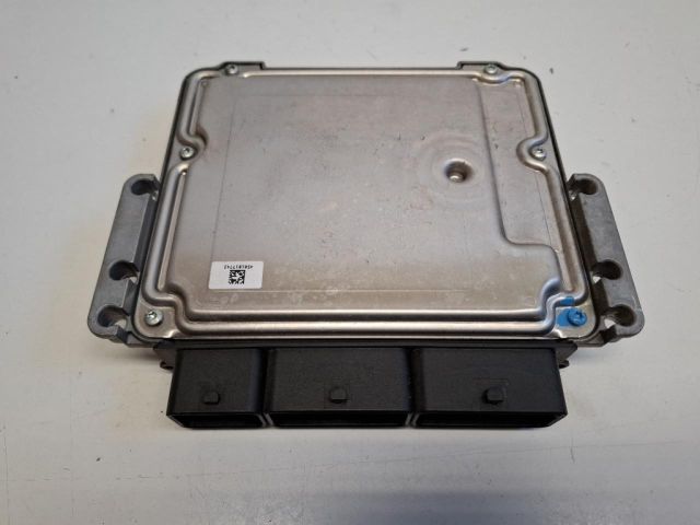 bontott RENAULT CLIO IV Motorvezérlő