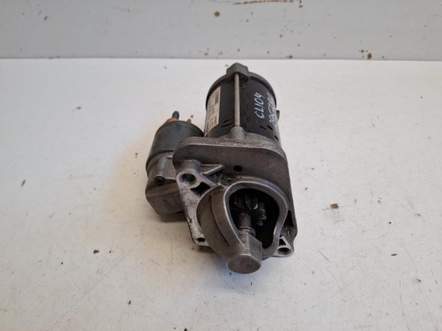 bontott RENAULT CLIO IV Önindító