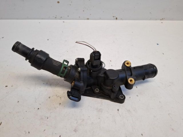 bontott RENAULT CLIO IV Termosztátház