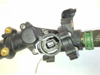 bontott RENAULT CLIO IV Termosztátház