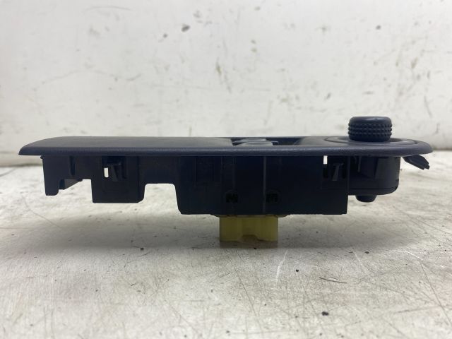 bontott RENAULT CLIO IV Ablakemelő és Tükör Kapcsoló