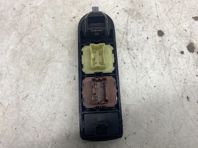 bontott RENAULT CLIO IV Ablakemelő Kapcsoló Négyes / Kettes