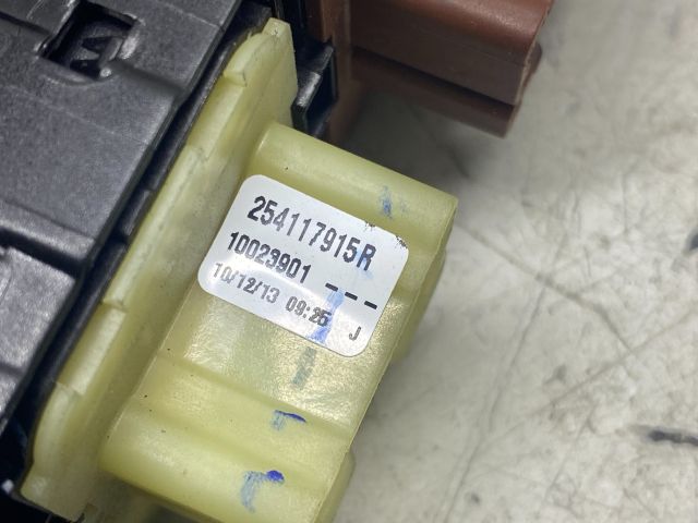 bontott RENAULT CLIO IV Ablakemelő Kapcsoló Négyes / Kettes