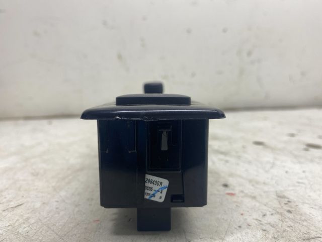 bontott RENAULT CLIO IV Ablakemelő Kapcsoló Négyes / Kettes