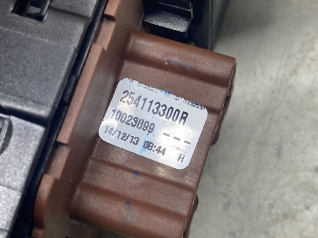 bontott RENAULT CLIO IV Ablakemelő Kapcsoló Négyes / Kettes