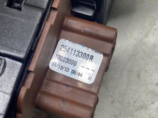 bontott RENAULT CLIO IV Ablakemelő Kapcsoló Négyes / Kettes