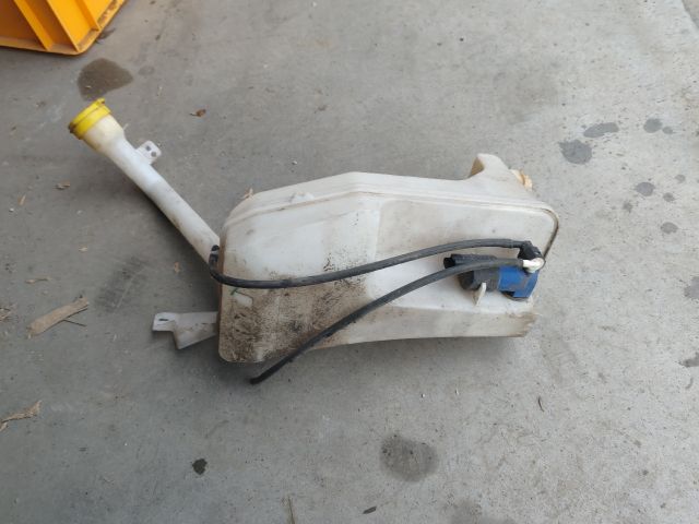 bontott RENAULT CLIO IV Ablakmosó Tartály