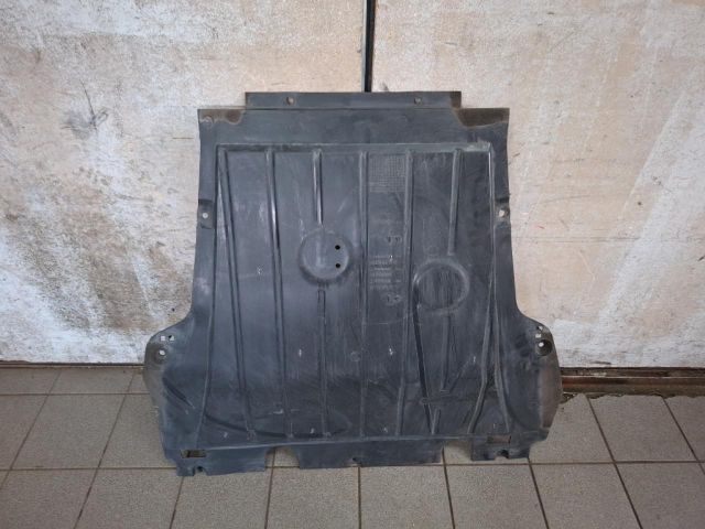 bontott RENAULT CLIO IV Alsó Motorburkolat