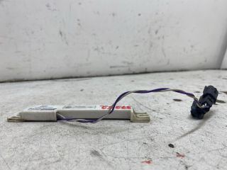 bontott RENAULT CLIO IV Antenna Erősítő