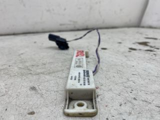 bontott RENAULT CLIO IV Antenna Erősítő