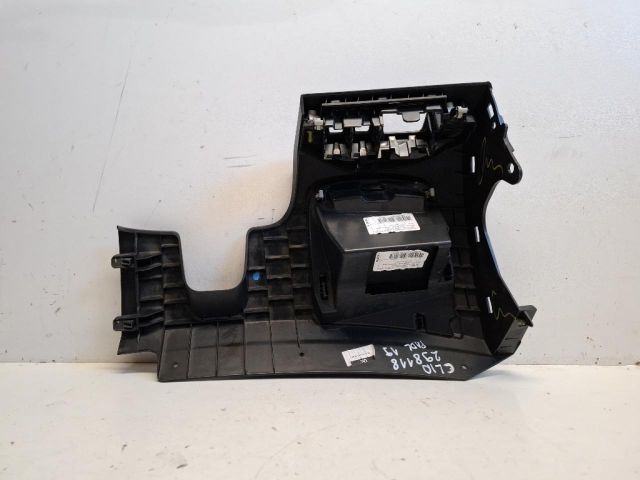 bontott RENAULT CLIO IV Bal Alsó Műszerfal Burkolat