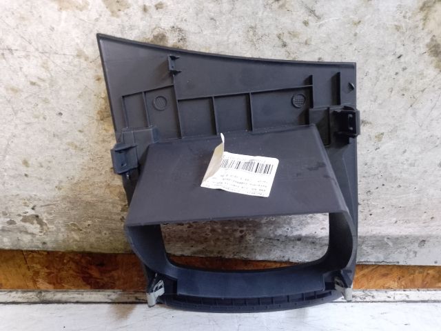 bontott RENAULT CLIO IV Bal Alsó Műszerfal Burkolat