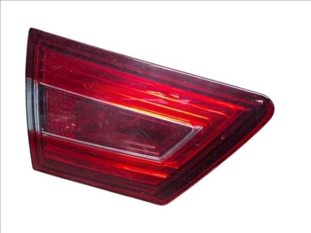 bontott RENAULT CLIO IV Bal Belső Hátsó Lámpa