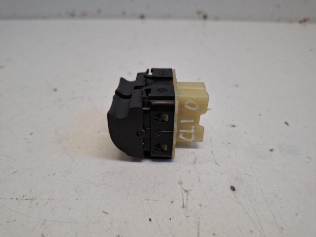 bontott RENAULT CLIO IV Bal első Ablakemelő Kapcsoló